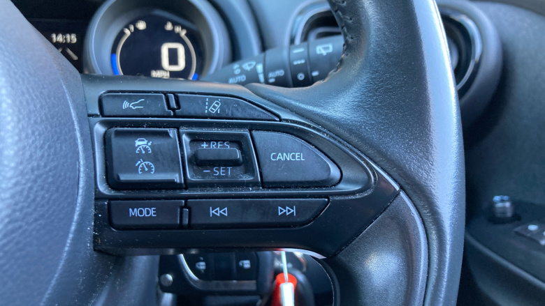 Toyota Yaris 1.5 Hybrid Design 5dr CVT Hybrid Hatchback